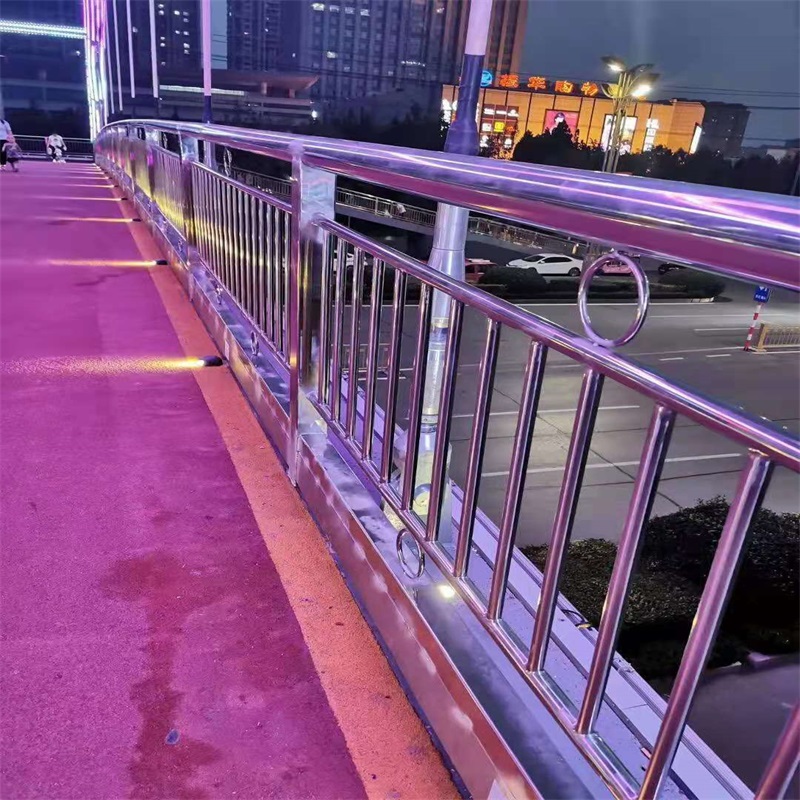 不銹鋼燈光欄桿 不銹鋼燈光欄桿